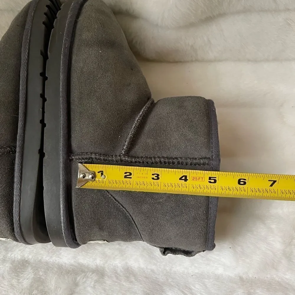 OZWEAR Classic Australian short boots gray suede with shearling lining SZ 10.5W